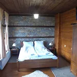 Leshtenski Rai Guest house 4*