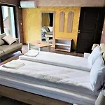 Leshtenski Rai Guest house