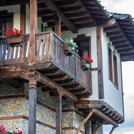 Leshtenski Rai Pensionat 4*