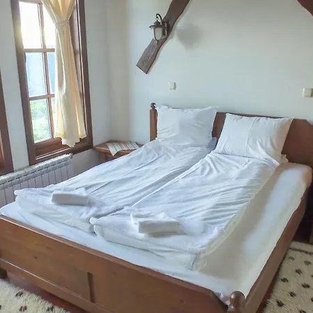 Leshtenski Rai Pensionat 4*