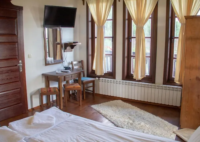 Leshtenski Rai Guest house 3*