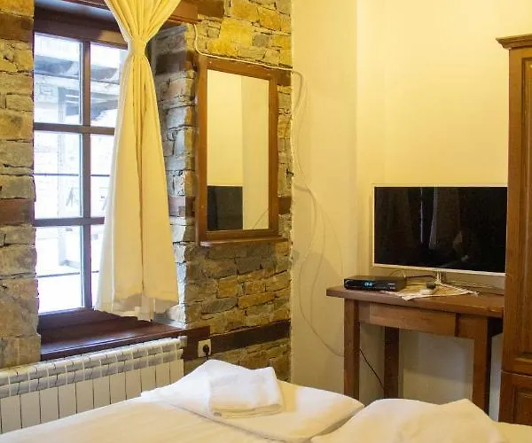 Guest house Leshtenski Rai Leshten